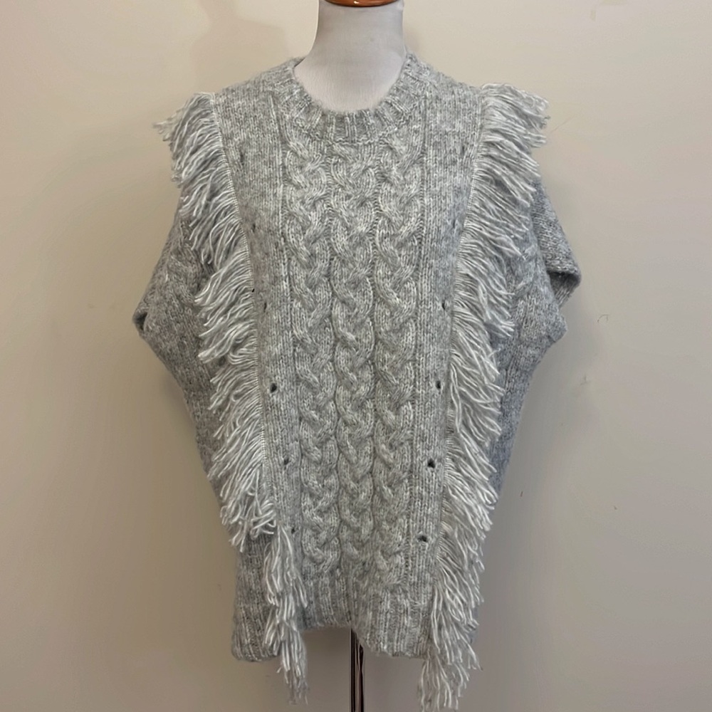 Aerie New Gray Boxy Cable Knit Fringe Cable Oversized Poncho Pullover Size XS S - Picture 3 of 8
